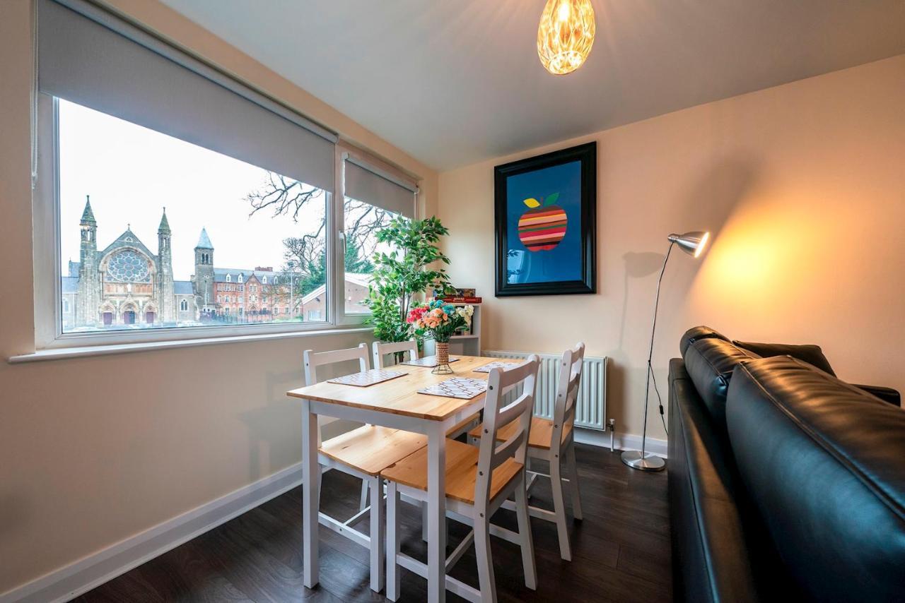 1 Bd Apt In Historical W Belfast Close To Centre Εξωτερικό φωτογραφία
